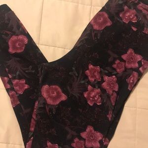 LuLaRoe TC leggings worn 1-2 times